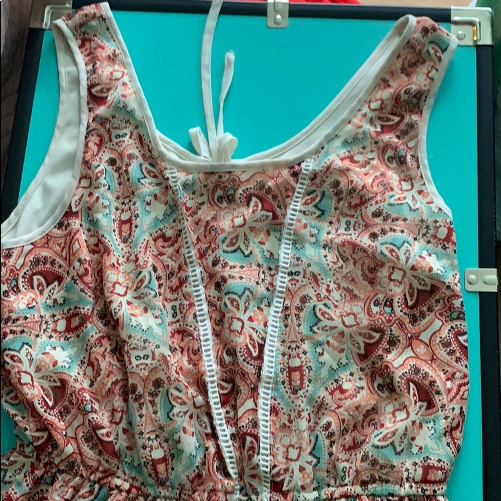 Patterned Romper - Picture 2 of 4